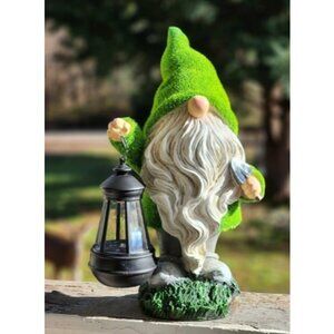Garden Outdoor Statue, Gnome Decorations with Solar Outdoor